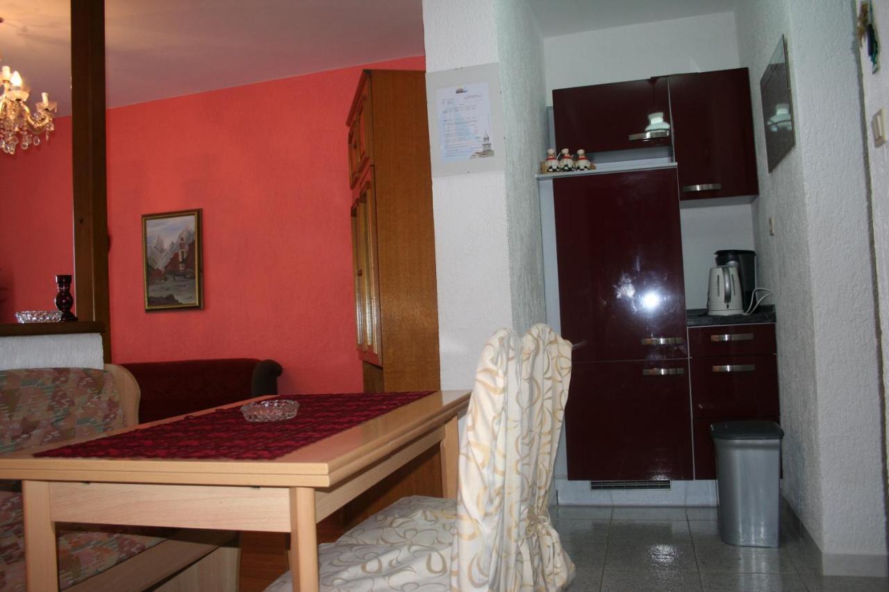 Apartmani Jankov Krk Town Luaran gambar