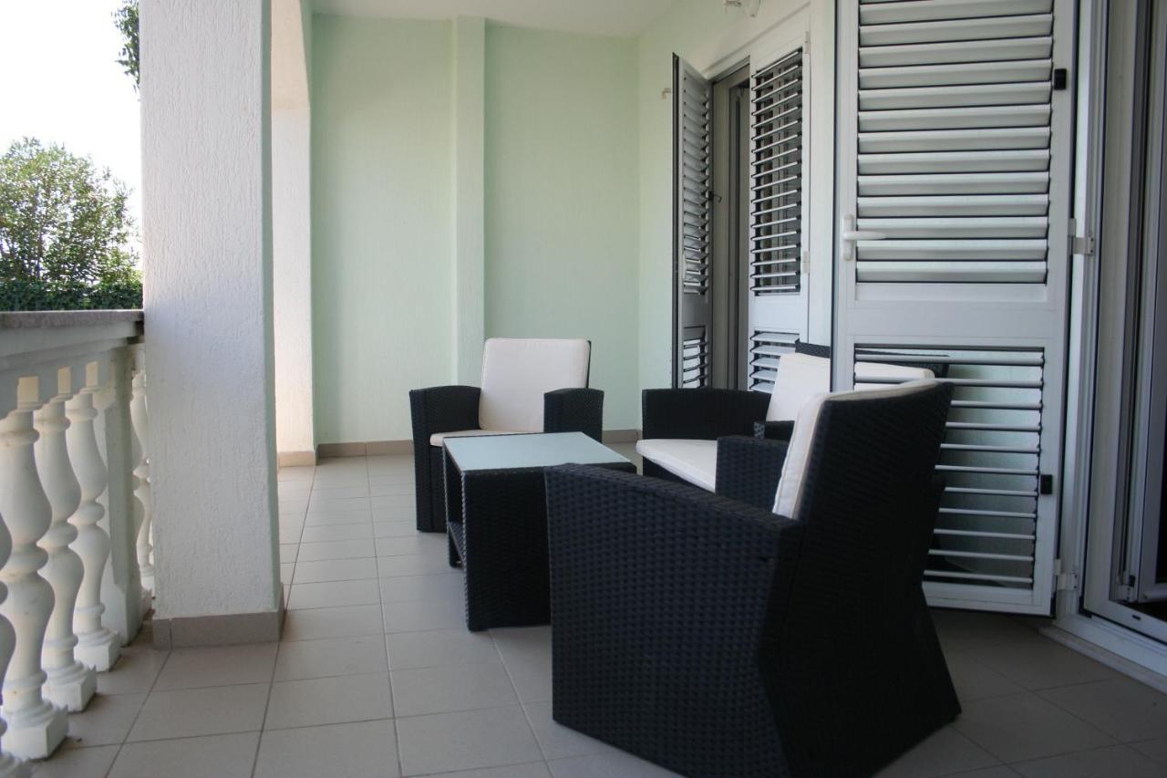 Apartmani Jankov Krk Town Luaran gambar